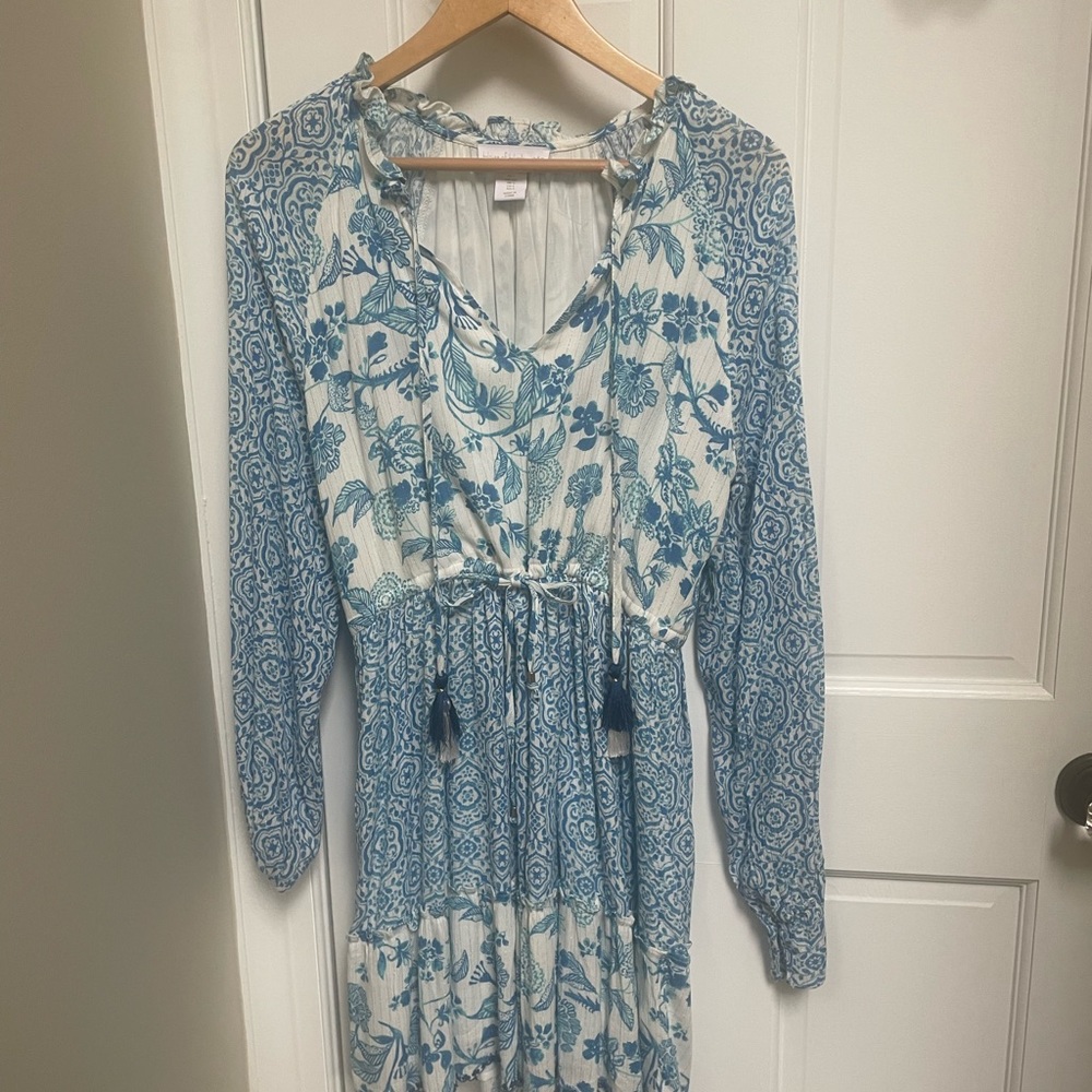 Eye catching House of Harlow tunic dress with adjustable waist